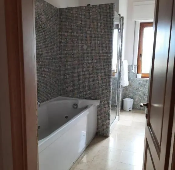 バルコニー付きスタンダードルーム, Antares Rooms And Suites