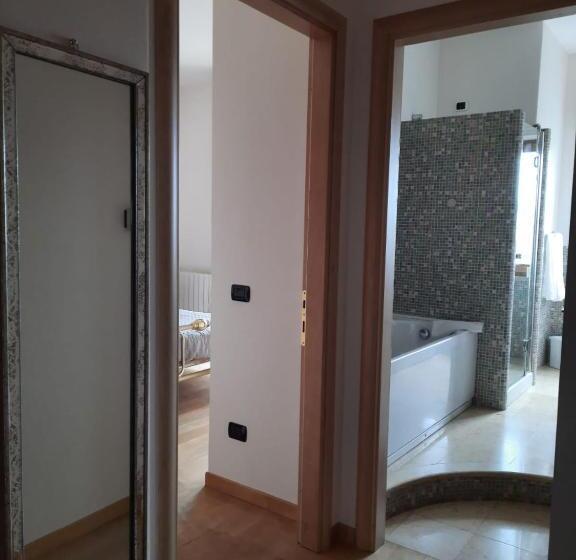 标准间带阳台, Antares Rooms And Suites