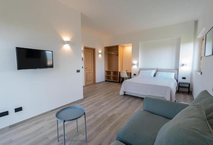 海景套房, Antares Rooms And Suites