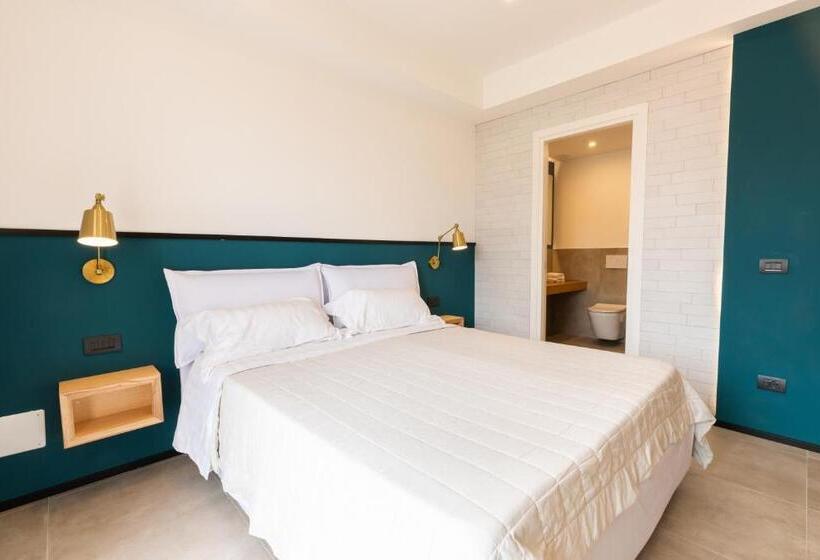 标准间带露台, Antares Rooms And Suites