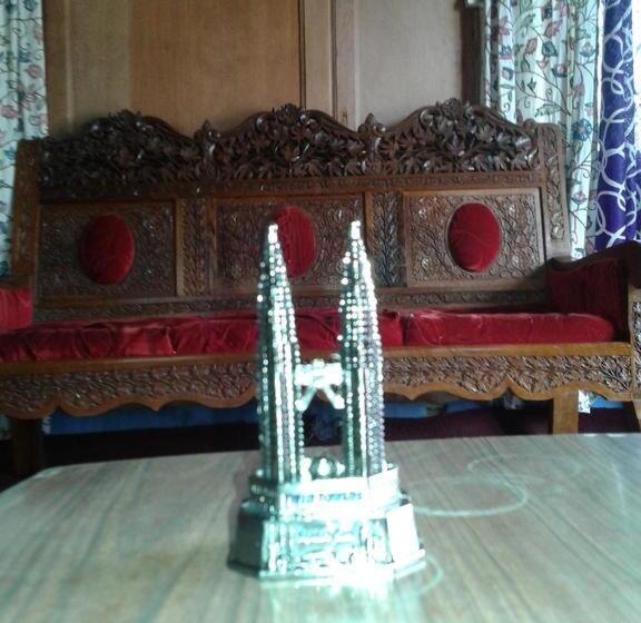 单人经济间, House Boat New Pala Palace