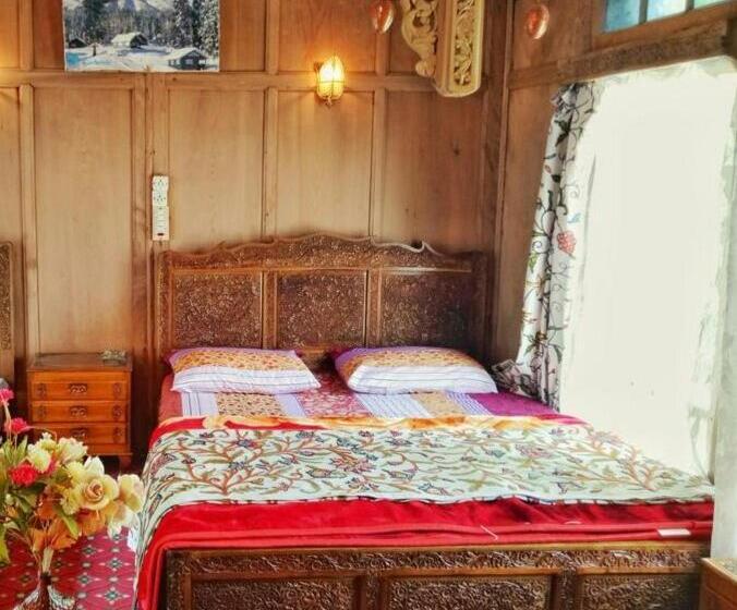 이코노미 싱글 룸, House Boat New Pala Palace