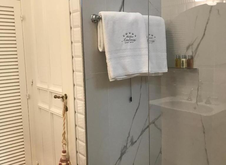 اتاق استاندارد با چشم‌انداز باغ, Residenza Ambrogi