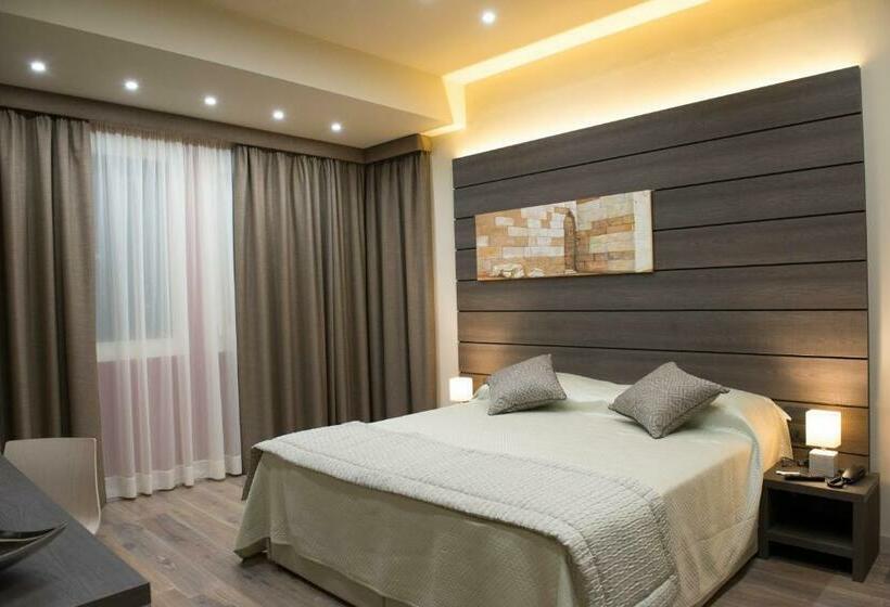 Номер Стандарт Трехместный, Archeo