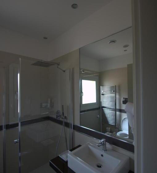 Номер Deluxe, Archeo