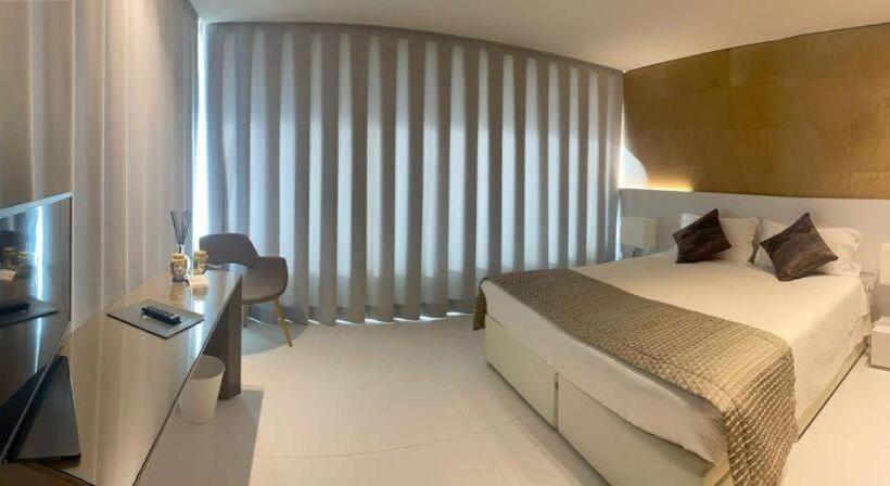 Номер Deluxe, Archeo