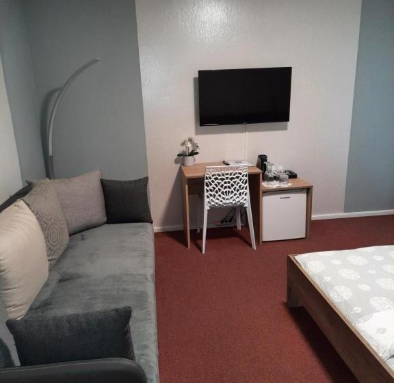 Deluxe Szoba Erkéllyel, Boršičanka