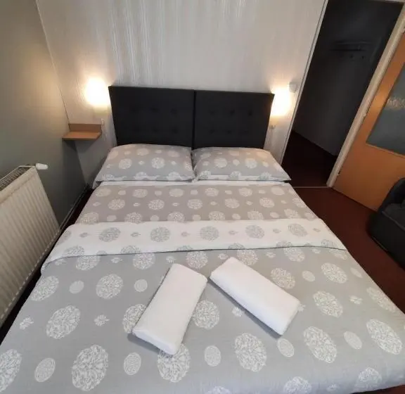 Deluxe-huone Parveke, Boršičanka