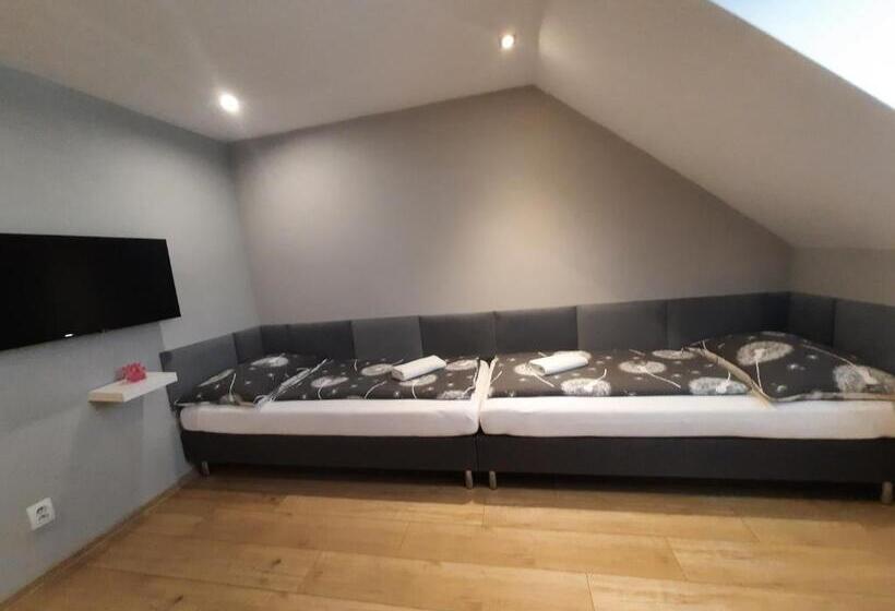 Háromágyas Standard Szoba, Boršičanka