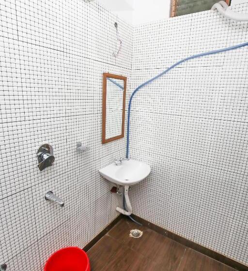 اتاق استاندارد, Cecil