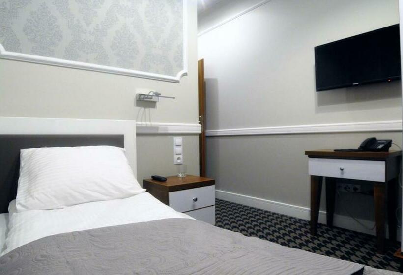 اتاق استاندارد یک نفره, Kamienica