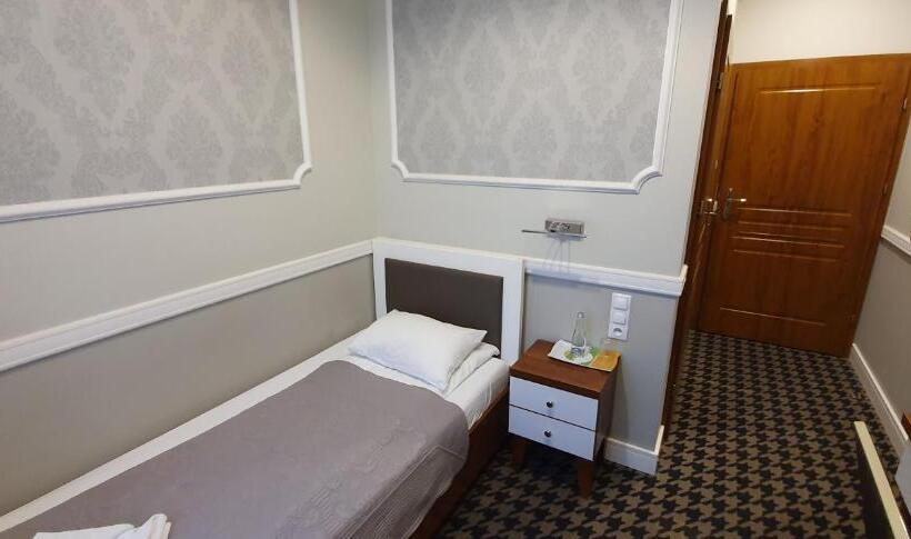 اتاق استاندارد یک نفره, Kamienica