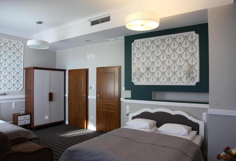 اتاق لوکس, Kamienica