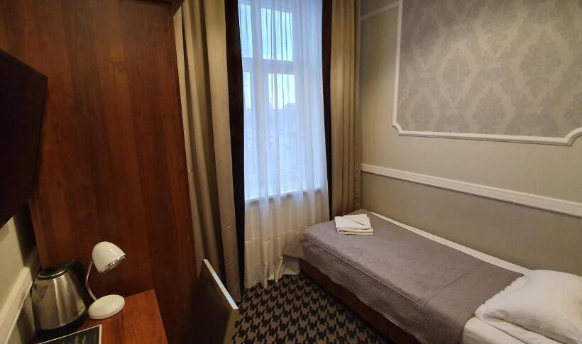 اتاق استاندارد یک نفره, Kamienica