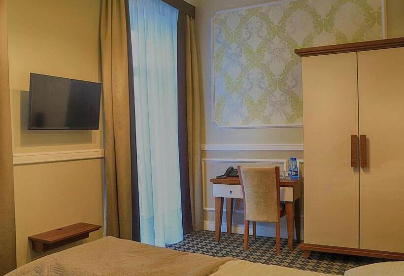 اتاق استاندارد, Kamienica