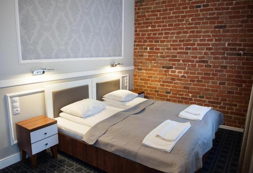 اتاق استاندارد, Kamienica