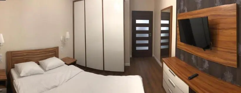 ３ベッドルームアパートメント, Kamienica