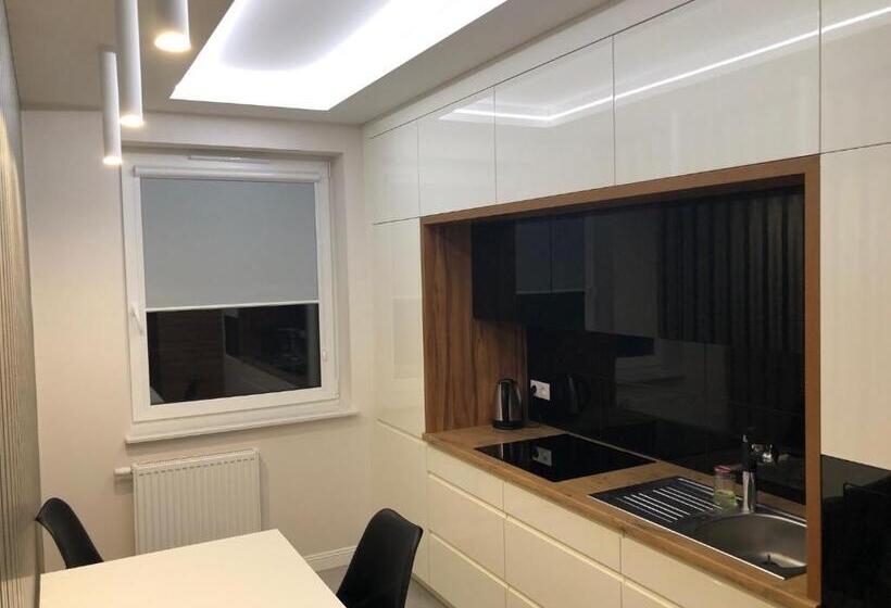 آپارتمان 3 خوابه, Kamienica