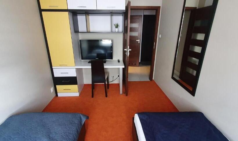 آپارتمان 2 خوابه, Kamienica