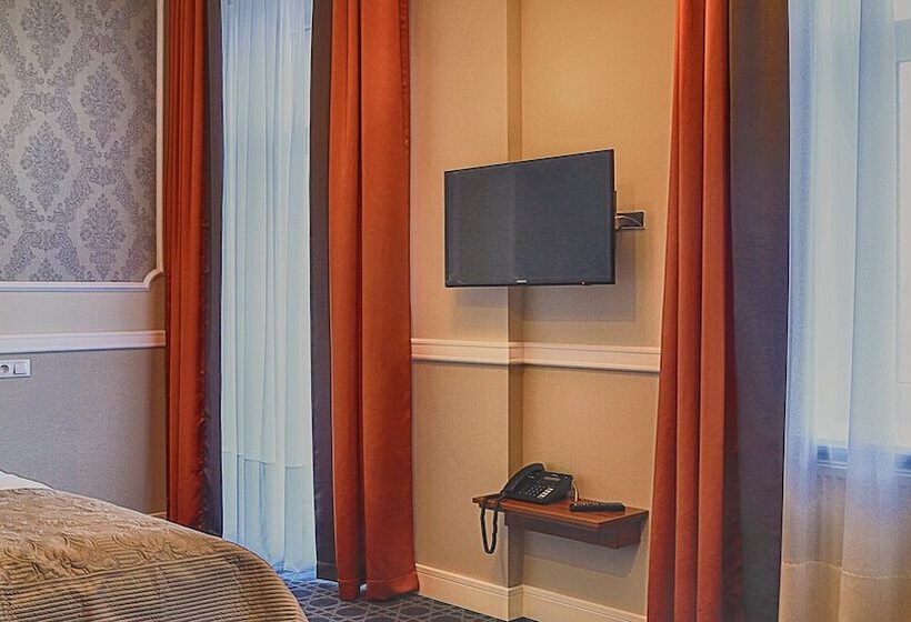 اتاق استاندارد, Kamienica