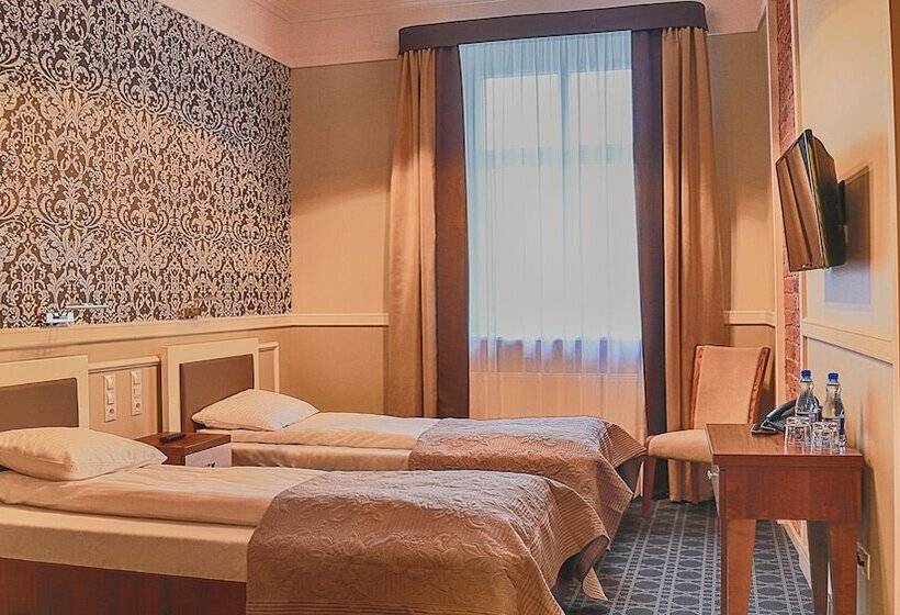 اتاق استاندارد, Kamienica