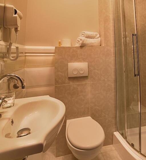 اتاق استاندارد, Kamienica