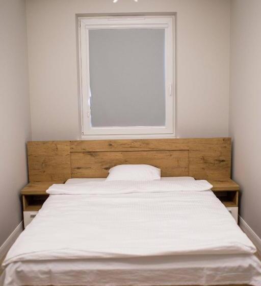 آپارتمان 1 خوابه, Kamienica