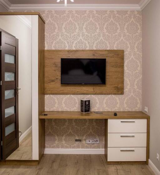 آپارتمان 1 خوابه, Kamienica