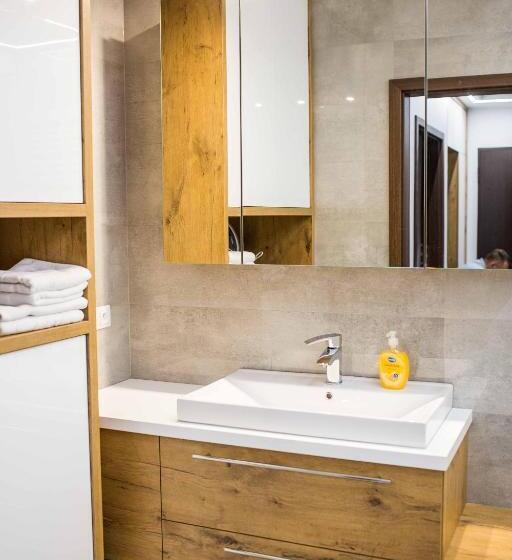 آپارتمان سوپریور 1 خوابه, Kamienica