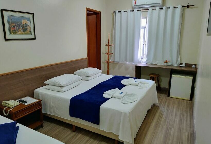 اتاق استاندارد سه نفره, Orleans