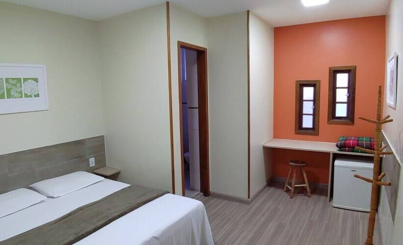 Quarto Triplo Estandar, Orleans