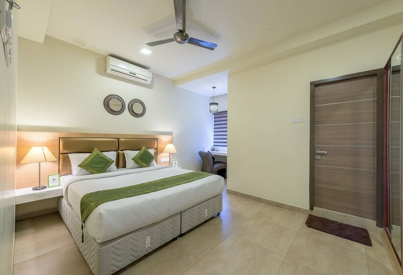 Номер Deluxe, Treebo Nestlay Airport Alandur