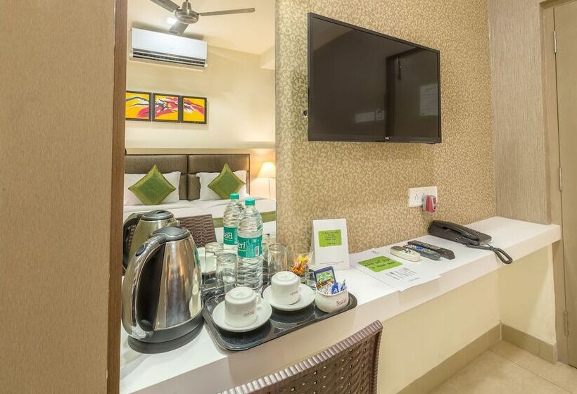 Номер Стандарт, Treebo Nestlay Airport Alandur