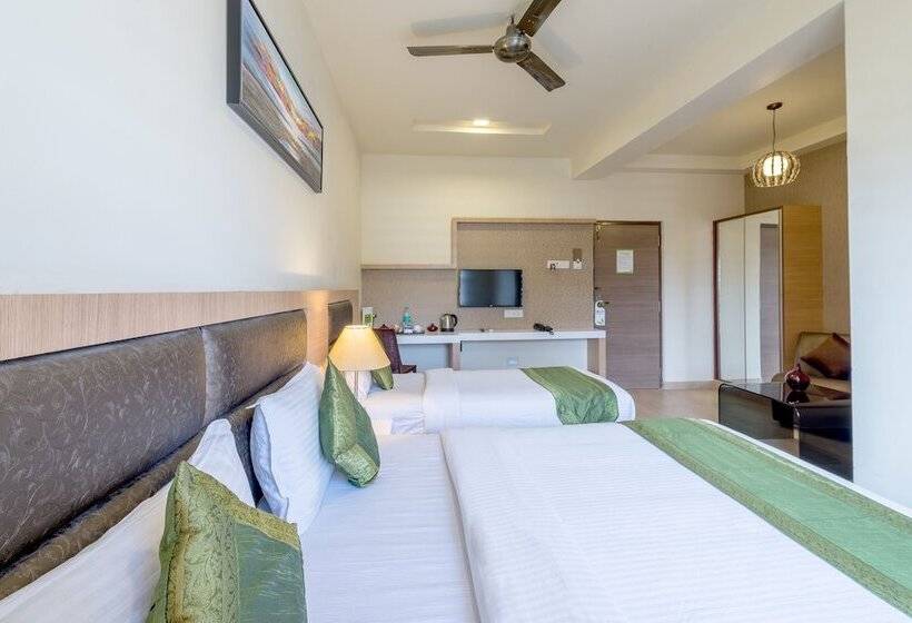 Номер Deluxe, Treebo Nestlay Airport Alandur