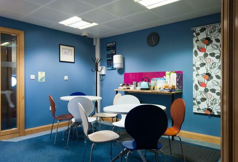 غرفة سوبيريور فردية, Russell Scott Backpackers Hostel