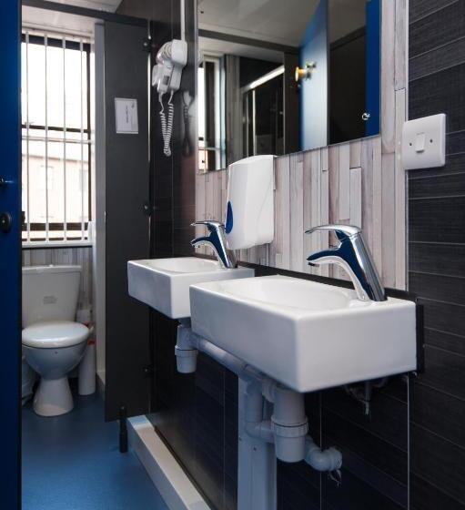 غرفة سوبيريور عائلية, Russell Scott Backpackers Hostel