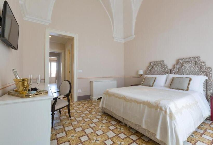 Номер Стандарт, Palazzo Fasti