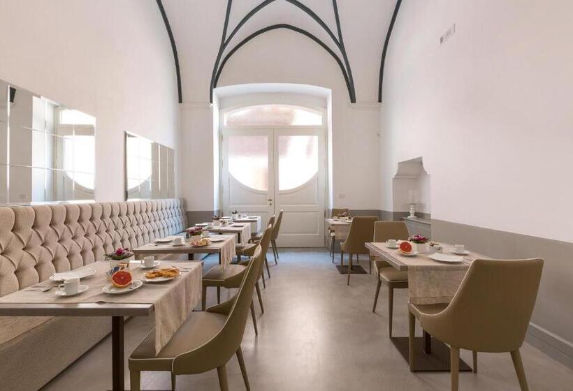 סוויטה משפחתית, Palazzo Fasti