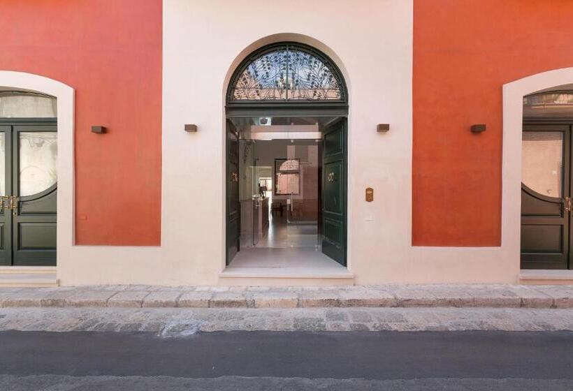 סוויטה משפחתית, Palazzo Fasti