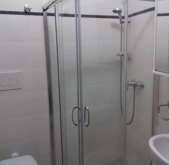 Camera Quadrupla Standard, Bed & Breakfast Le Torri