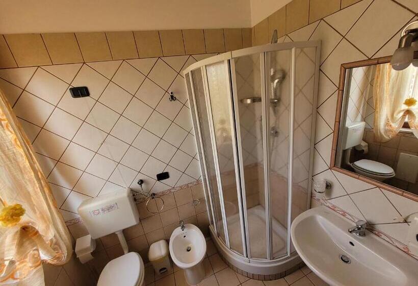 חדר דלוקס עם מרפסת, Bed & Breakfast Ospiti A Corte