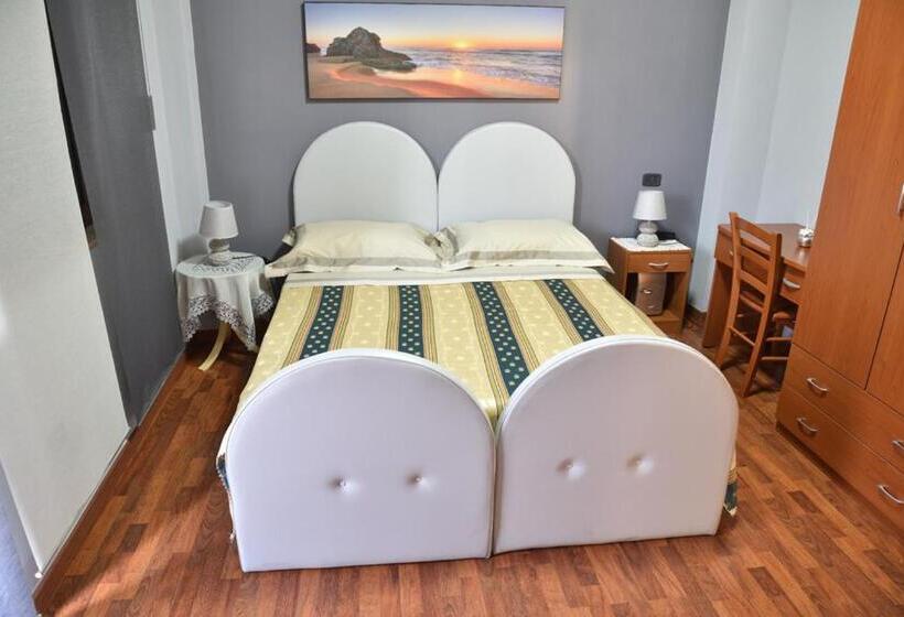 带阳台的豪华间, Bed & Breakfast Ospiti A Corte