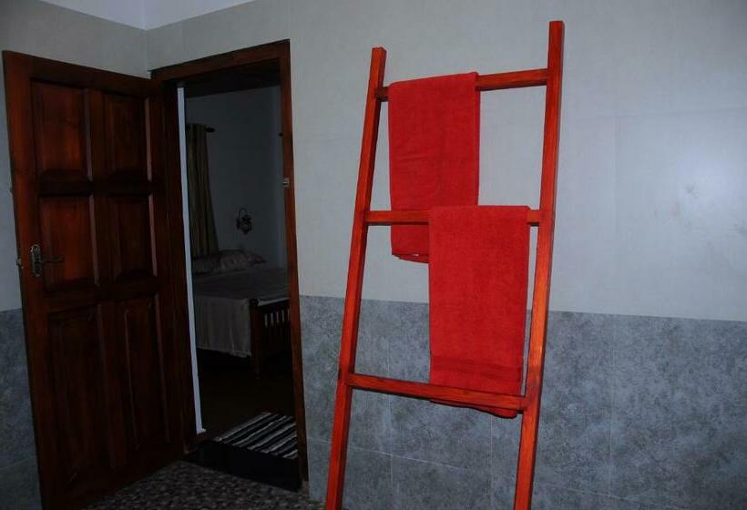 غرفة ديلوكس مطلّة علي البحر مزوَّدة بشُرفة, Alleppey Beach Garden