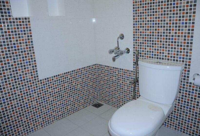 غرفة ديلوكس مطلّة علي البحر مزوَّدة بشُرفة, Alleppey Beach Garden