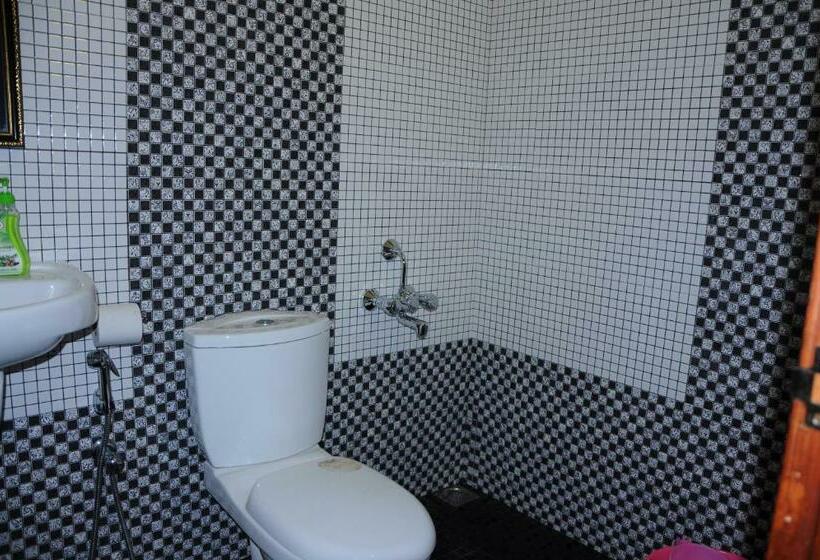 غرفة ديلوكس مطلّة علي البحر مزوَّدة بشُرفة, Alleppey Beach Garden