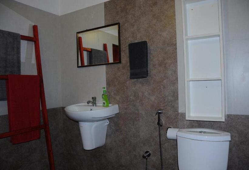 غرفة ديلوكس مطلّة علي البحر مزوَّدة بشُرفة, Alleppey Beach Garden