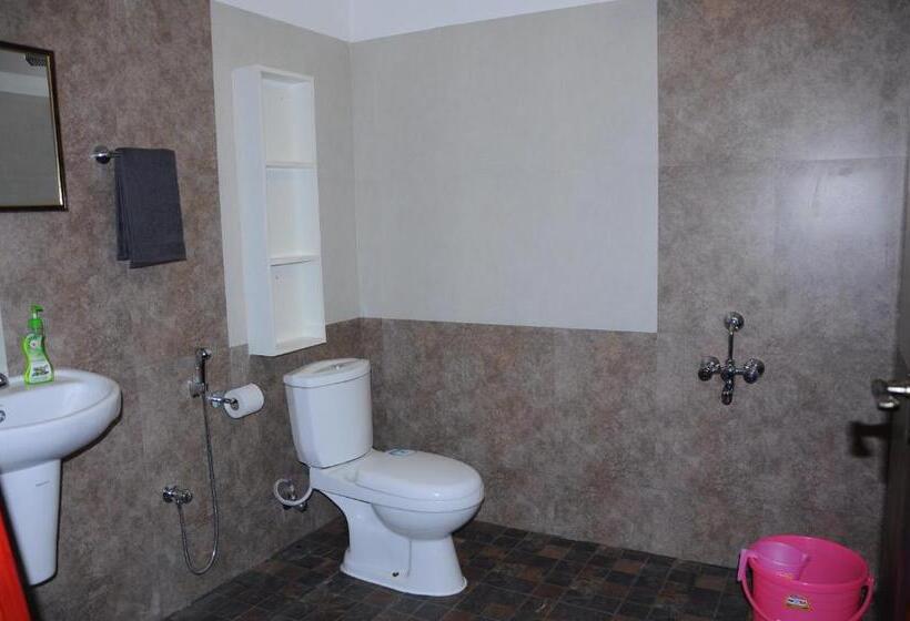 غرفة ديلوكس مطلّة علي البحر مزوَّدة بشُرفة, Alleppey Beach Garden