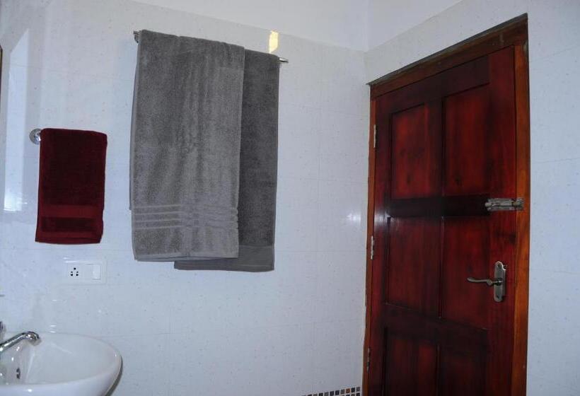 غرفة ديلوكس مطلّة علي البحر مزوَّدة بشُرفة, Alleppey Beach Garden