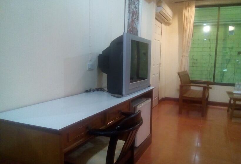 غرفة سوبيريور, Ban Chanchay