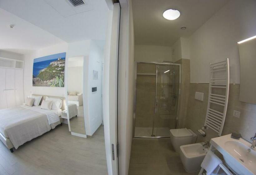 高级海景房, Est